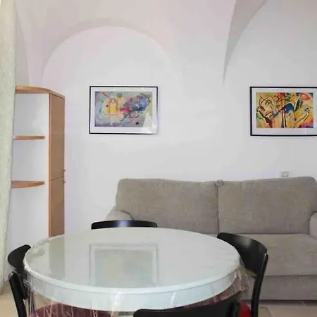 Apartman Casa Bruni 104 *